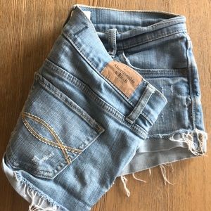 light wash abercrombie shorts